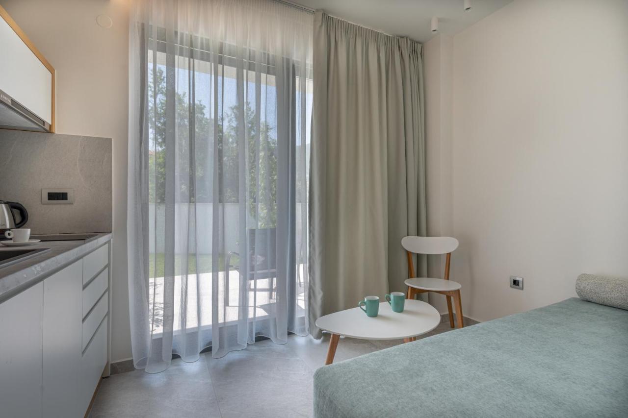 Mera Apartments Stavros  Buitenkant foto